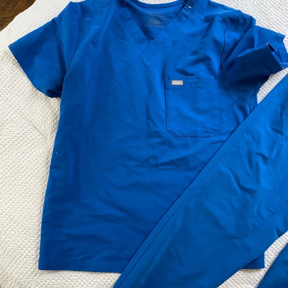 Figs Technical Collection Scrubs Set Royal Blue Men’s Size M - Picture 2 of 6